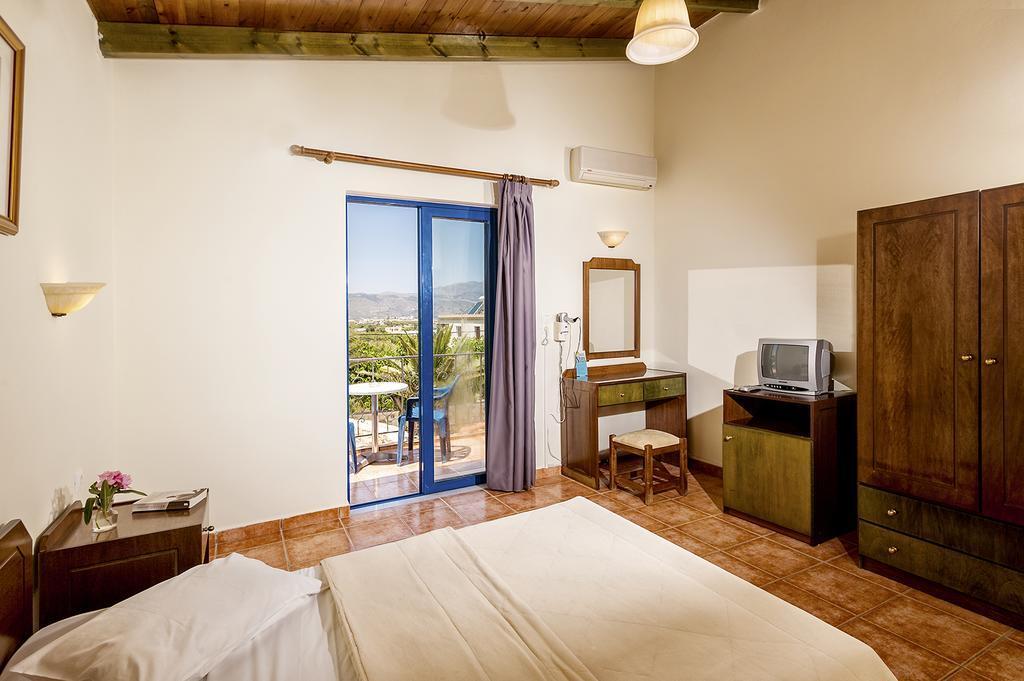 Adelais Hotel Tavronitis Екстериор снимка